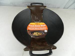 lot 13 image: New Large Cast Iron Wok