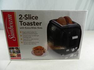 lot 16 image: New Sunbeam Extra Wide Toaster