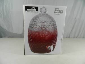 lot 33 image: New Glass Pineapple Drink Dispenser