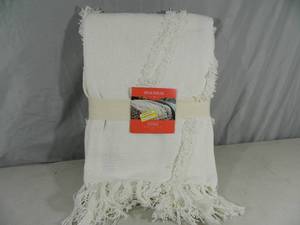 lot 49 image: New Opalhouse Oversized Throw