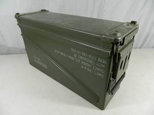 lot 58 image: US Military Surplus 40mm Ammo Can