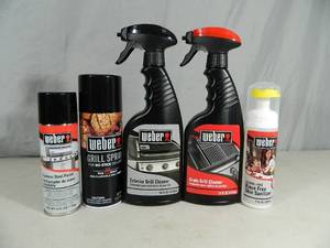 lot 94 image: New Weber Grilling Items