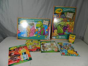 lot 132 image: New Kids Coloring Items