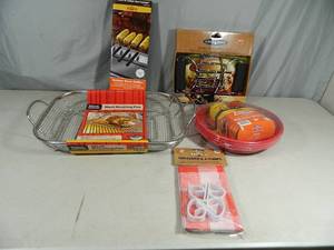 lot 147 image: New BBQ Grilling Items