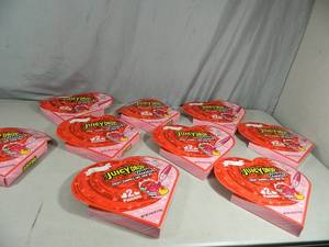 lot 150 image: 9 New Boxes of Juicy Drop Gummies