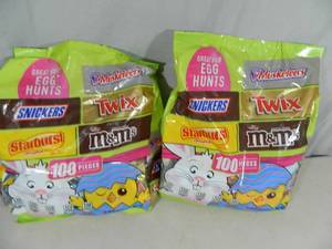 lot 157 image: 2 New Large Bags of Candy