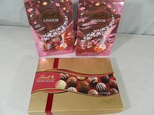 lot 165 image: New Lindt Chocolate
