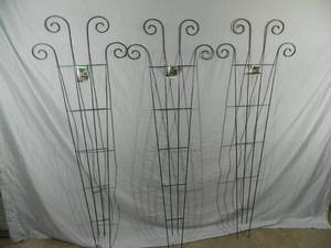 lot 5A image: 3 New Metal Planter Trellis