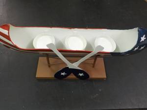 lot 20 image: Canoe Tea Light Dcor 14 Long...