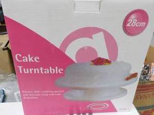 lot 33 image: Cake Turn Table...