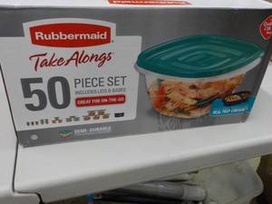lot 34 image: Rubber Maid 50 pc set Take Alonys...