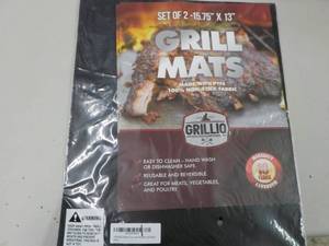 lot 50 image: Set of Grill Mats...