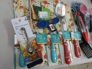 lot 76 image: Kitchen Utensils...