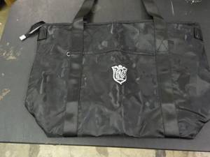 lot 86 image: XL Shopping Bags 21 x 14 with Zippe...