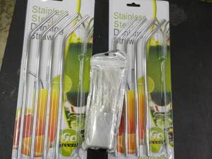 lot 88 image: Straws...