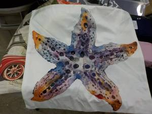 lot 137 image: King and Queen Size Pillow Cases an...