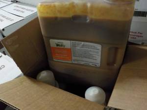 lot 172 image: 3 - 3 Liter Jugs of Nestles Vitalit...