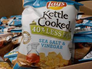 lot 178 image: Case of 64 Bags Lays Kettle Cooked ...