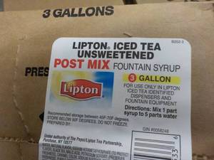 lot 189 image: 3 Gallon Lipton Iced Tea Unsweetene...