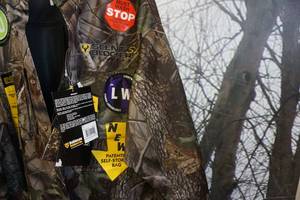 lot 210 image: Scent Blocker Plus SLT Button Down Hunting Shirt Real Trees Hardwoods Camo