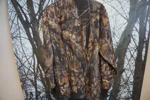 lot 220 image: Scent Lok Mossy Oak Camo Zippered Jacket