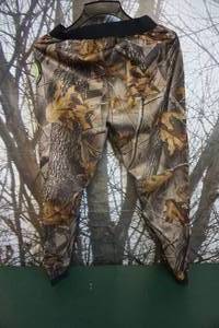lot 216 image: Scent Blocker Plus SLT Real Tree Hardwoods Camo Pants