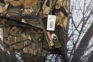 lot 225 image: Mossy Oak Forest Floor Chamois Silent Hunting Pants