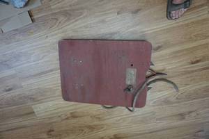 lot 465 image: Hand Made Deer Stand