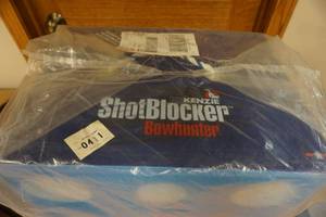 lot 271 image: McKenzie Shot Blocker Archery Target