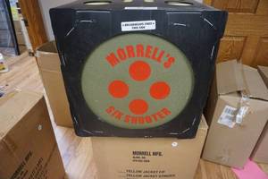 lot 275 image: Morrell Targets Six Shooter Archery Target