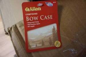 lot 300 image: Allen Model 614 Soft Sided Compound Bow Case