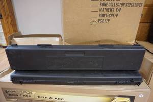lot 304 image: Lot of 2 - Model 4500 Plastic Arrow Storage Cases