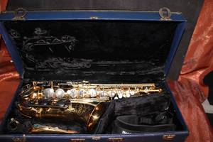 lot 99 image: Vito Alto Sax in Case