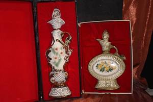 lot 14 image: 2 Collectible Vintage Beams Genuine Regal China 45 qt Liquor Bottles - Empty