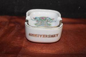 lot 128 image: Very Vintage Set of 4 Lefton China Ashtrays Gold Wheat Hand Painted Individual 6289
