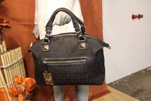 lot 67 image: Marvelous Michael Kors Large SatchelTote