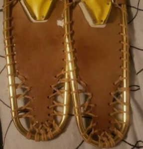 lot 21 image: VTG Aluminum SHERPA SNOW CLAW 9 x 25 Snowshoes Leather wBindings Nice Cleats