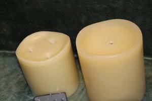 lot 4 image: 2 Ivory Luminara Flameless Pillar Candles wRemotes, New