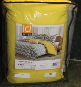 lot 163 image: Intelligent Design Twin Size Duvet Cover Set, New