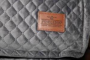 lot 164 image: Luxurious Pendleton Quilted Weighted Blanket