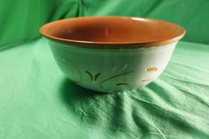 lot 147 image: 2007 Deb Rabik for Demdaco Round Serving Bowl  Indian Summer
