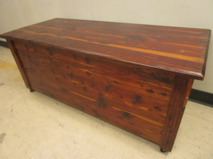 lot 505 image: CEDAR, SOLID WOOD BLANKET CHEST