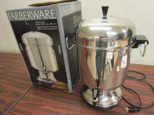 lot 518 image: FARBERWARE STAINLESS STEEL 55 CUP COFFEE URN-PERKS A CUP A MINUTE