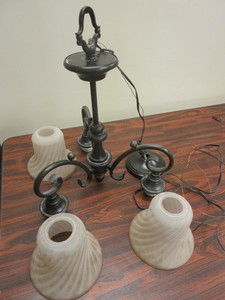 lot 519 image: DECORATIVE CEILING LIGHT FIXTURE