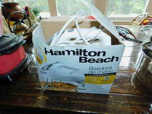 lot 47 image: Hamilton Beach Power Deluxe 6-Speed Electric Hand Mixer