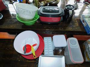 lot 49 image: Misc Housewares