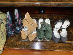 lot 58 image: 4 Pairs of Shoes
