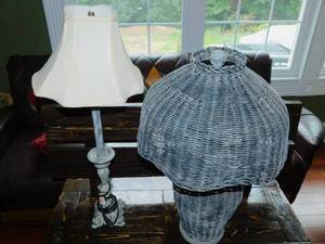 lot 70 image: 2 Lamps