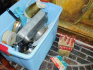 lot 90 image: Misc Kitchen Items
