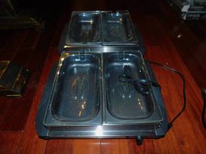 lot 99 image: 2 Bellini Buffet Food Warmers